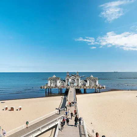 Am Hochufer - Erste Reihe Sellin (Rugen)